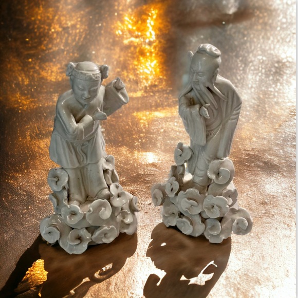 Pair of blanc de Chine porcelain figurines - Picture 10 of 16